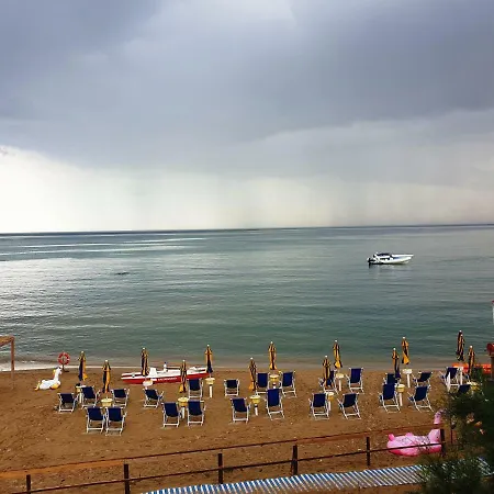 Üdülőközpont Bice In Villaggio Seleno *